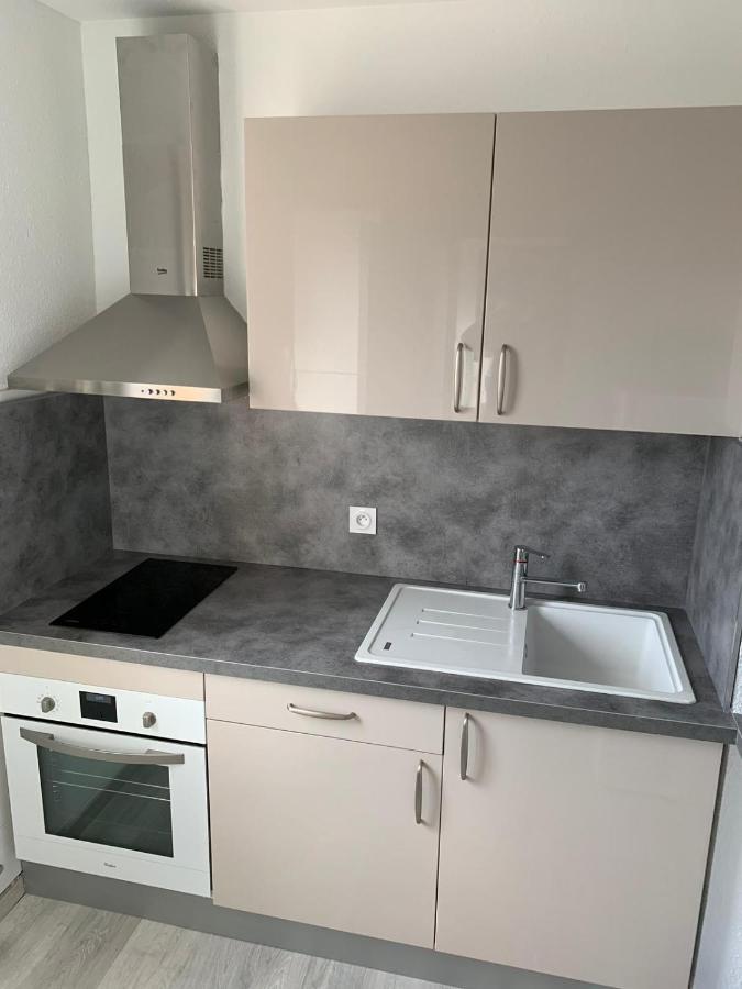 פרפיניין Charmant Studio Avec Climatisation Et Parking מראה חיצוני תמונה