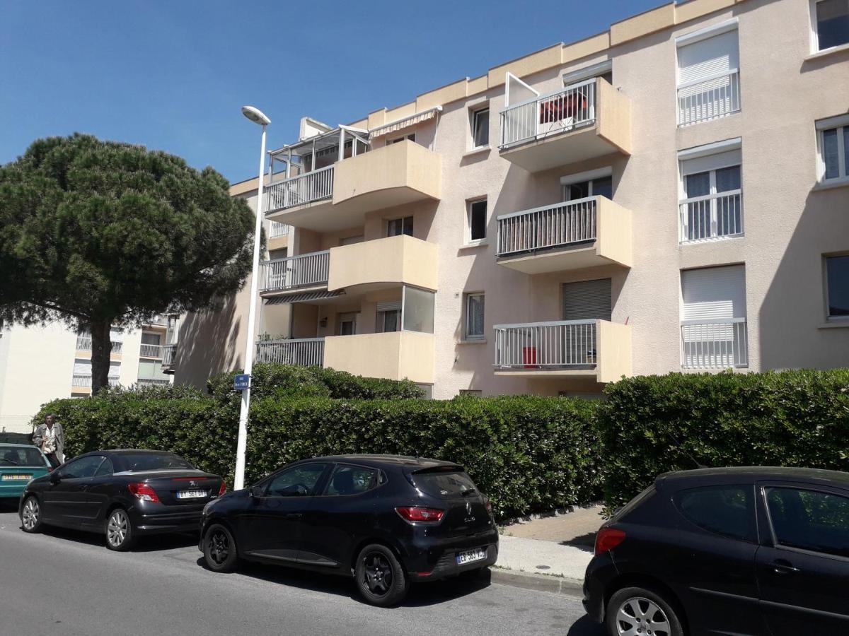 פרפיניין Charmant Studio Avec Climatisation Et Parking מראה חיצוני תמונה